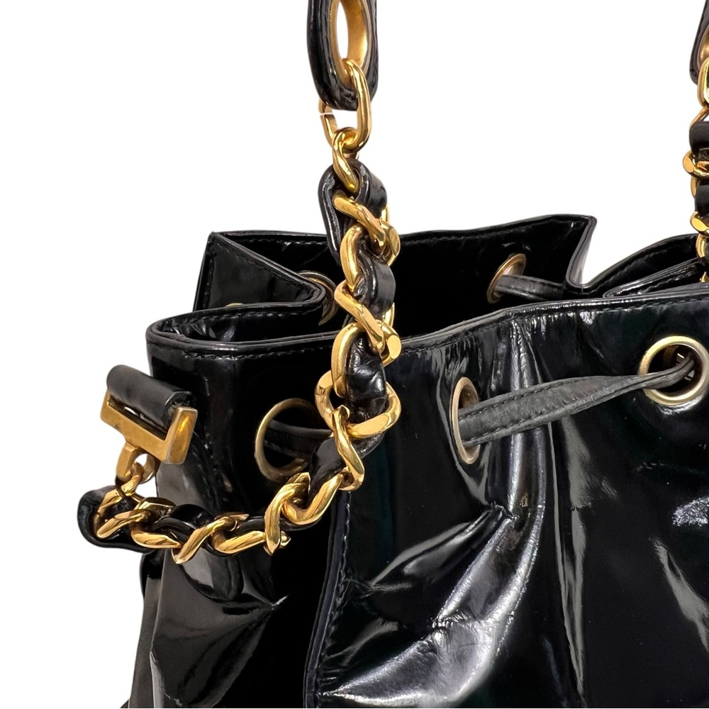 Chanel Vintage Black Patent Leather Bucket Bag 24K Gold-Plated Hardware & Pouch - Picture 8 of 16